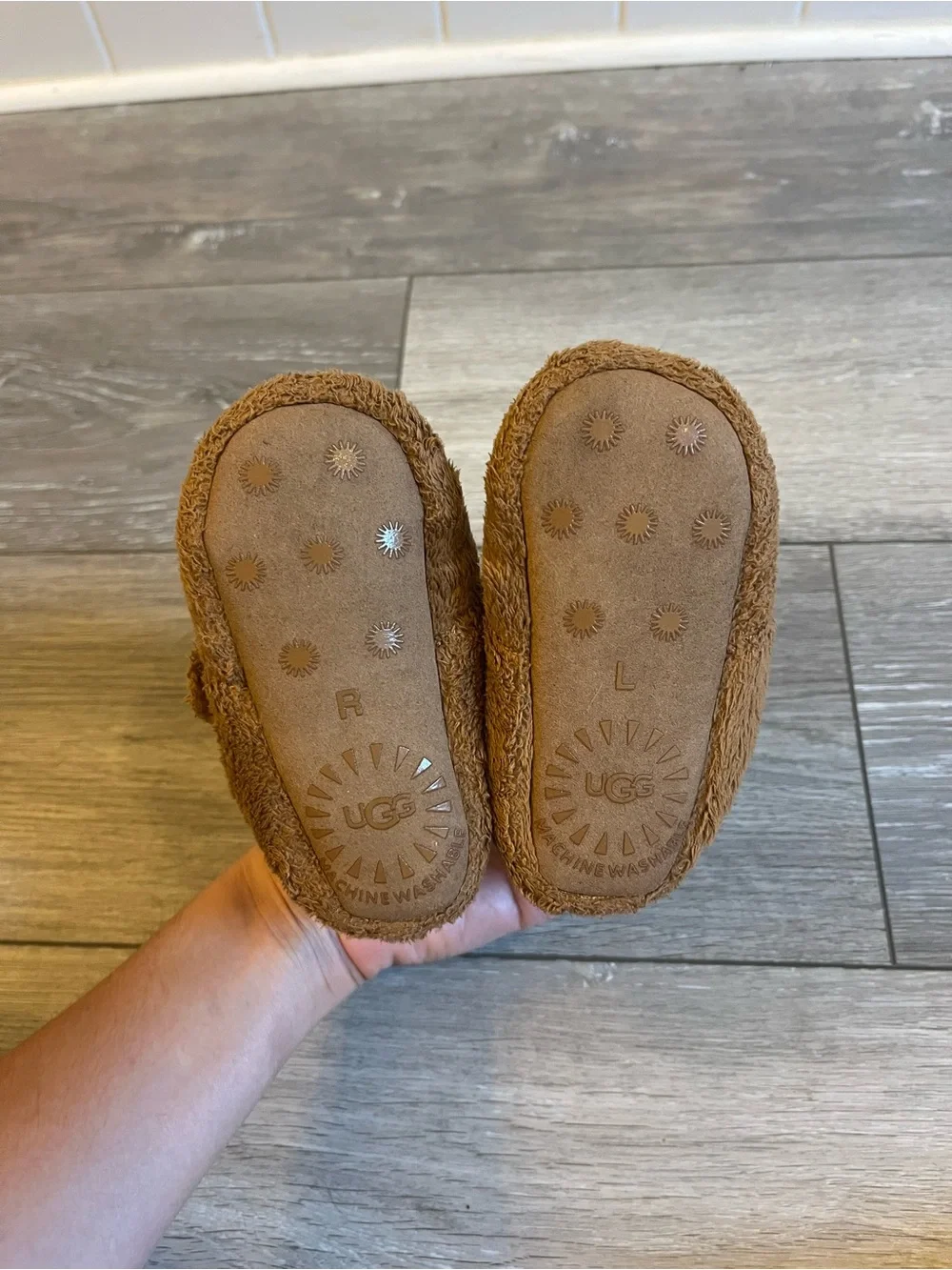 UGG Baby Kids' Bixbee Bootie Size 4/5 (12-24 months) Chestnut
